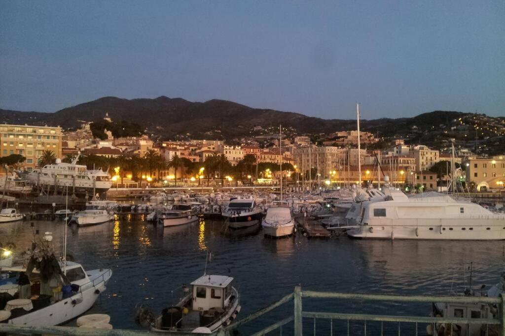 Centrally Located Apt By Harbour With Elevator Sanremo Eksteriør bilde